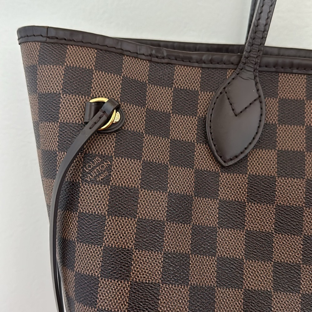 Louis Vuitton MM Neverfull - Picture 3 of 14